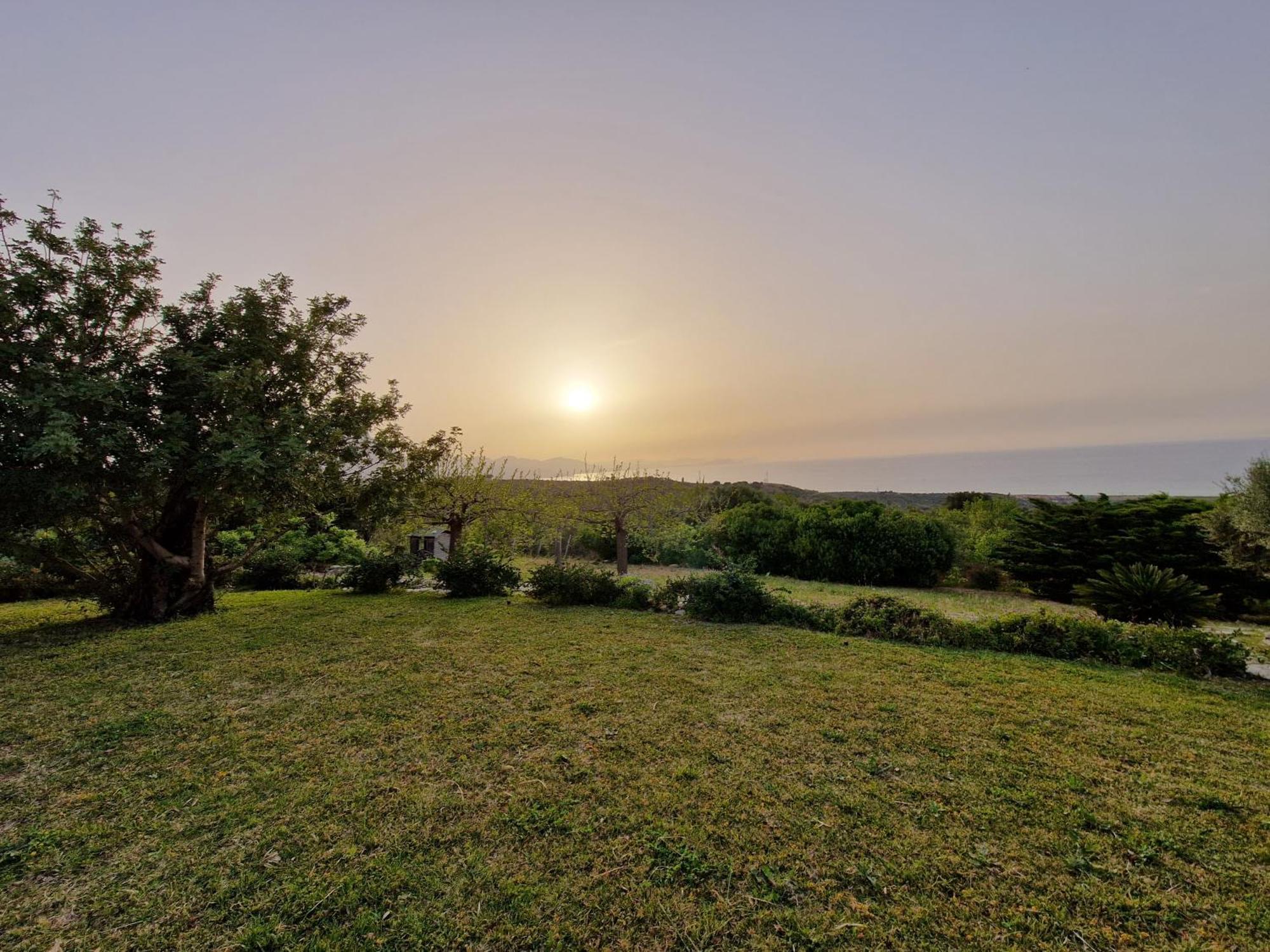 Villa del Carrubo a due passi dal mare di Cefalù Collesano Esterno foto