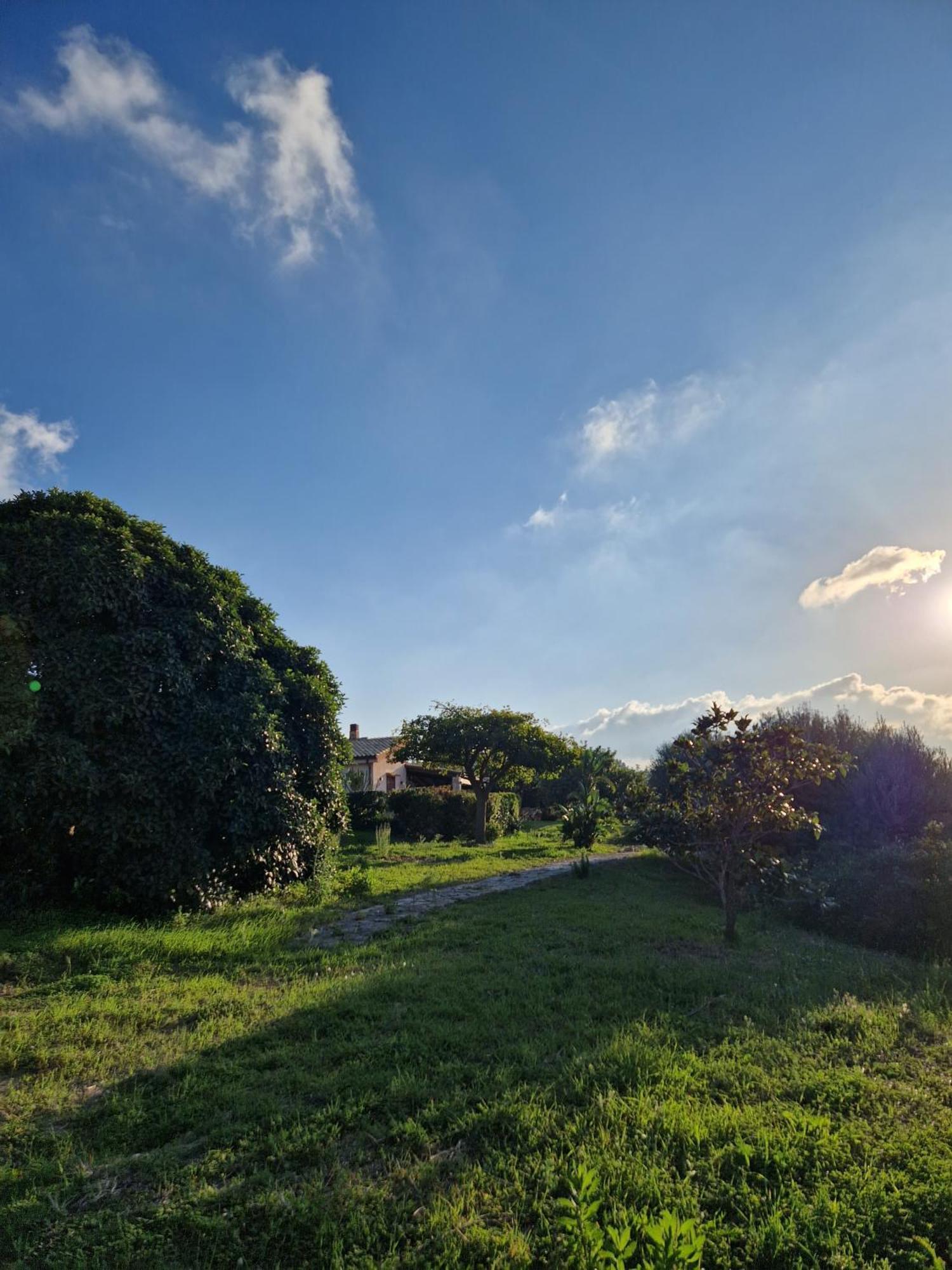Villa del Carrubo a due passi dal mare di Cefalù Collesano Esterno foto