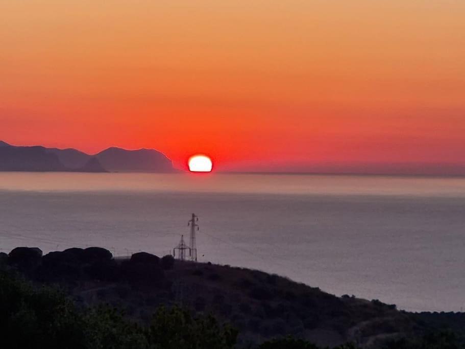 Villa del Carrubo a due passi dal mare di Cefalù Collesano Camera foto