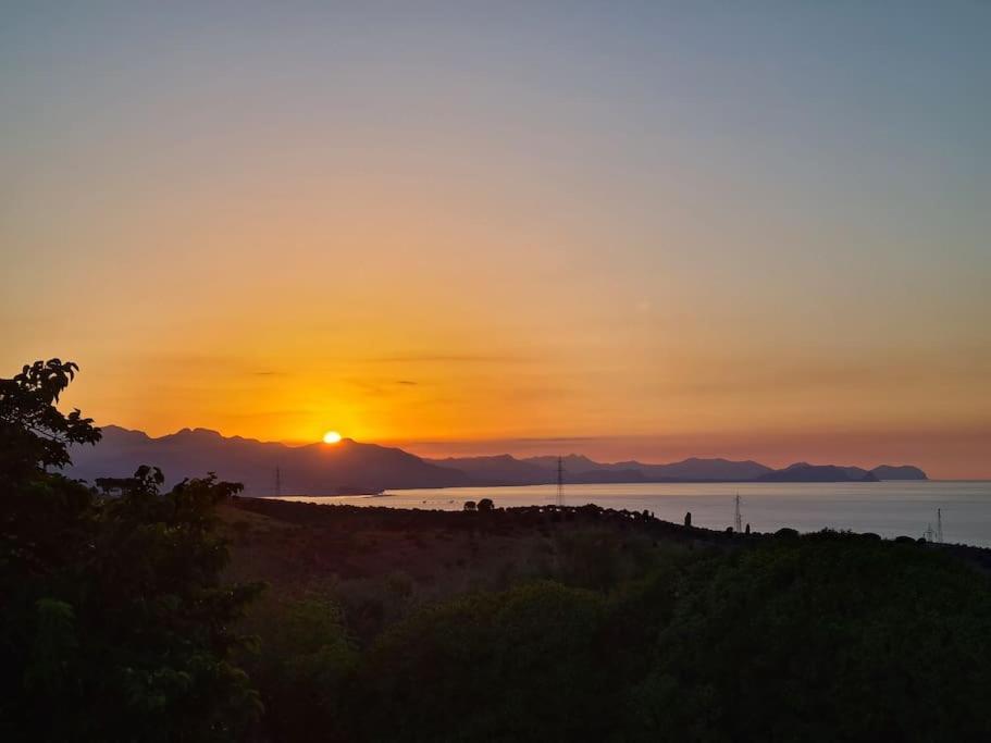 Villa del Carrubo a due passi dal mare di Cefalù Collesano Camera foto