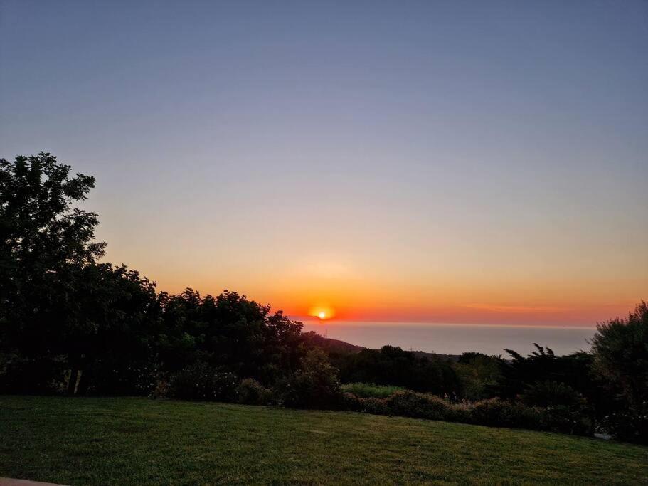 Villa del Carrubo a due passi dal mare di Cefalù Collesano Camera foto