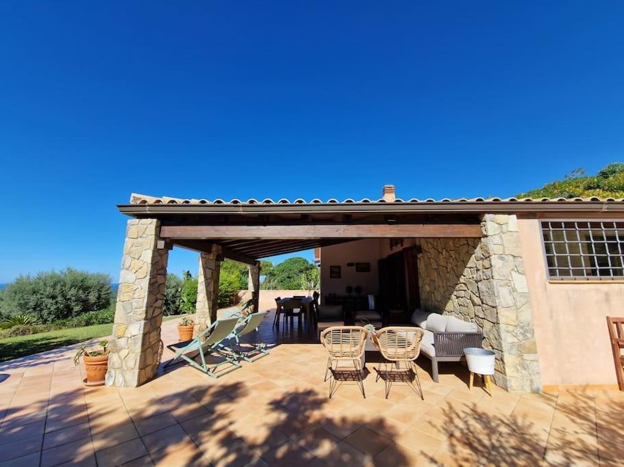 Villa del Carrubo a due passi dal mare di Cefalù Collesano Camera foto