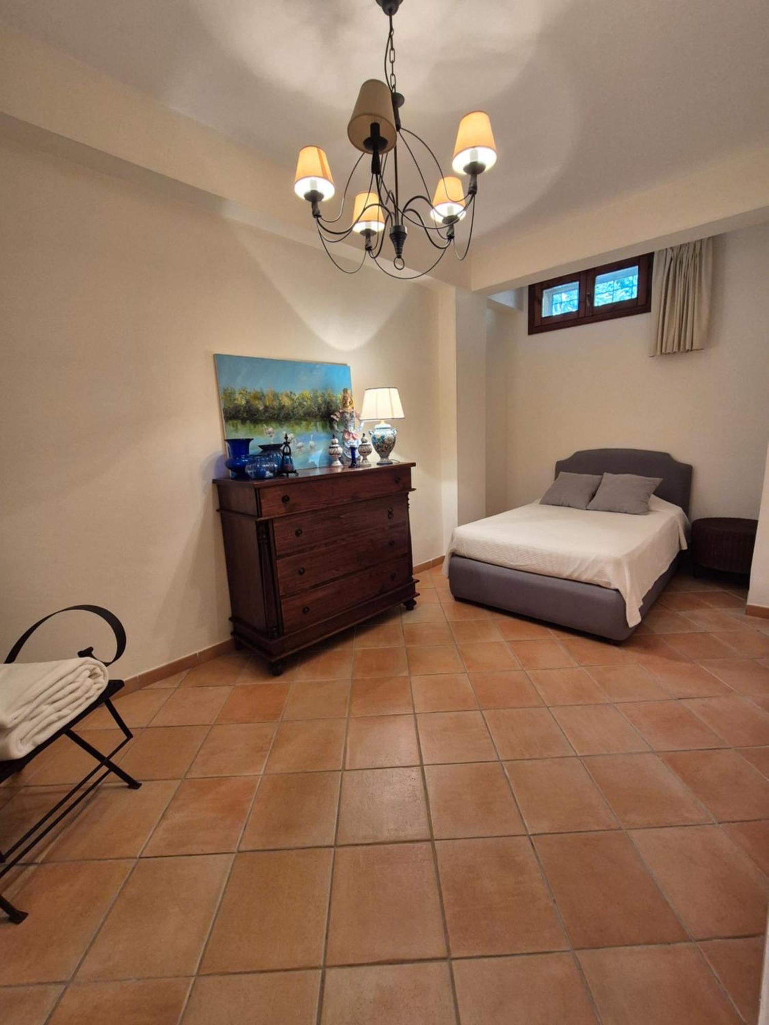 Villa del Carrubo a due passi dal mare di Cefalù Collesano Esterno foto